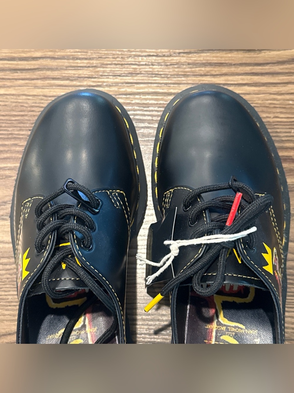 Men’s Size 5 / Womens Size 6 Dr. Martens Jean-Michael Basquiat 1461 Derby Oxford - Picture 5 of 10
